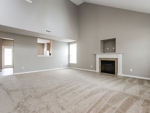 5th image of 931 Kimberly Ave