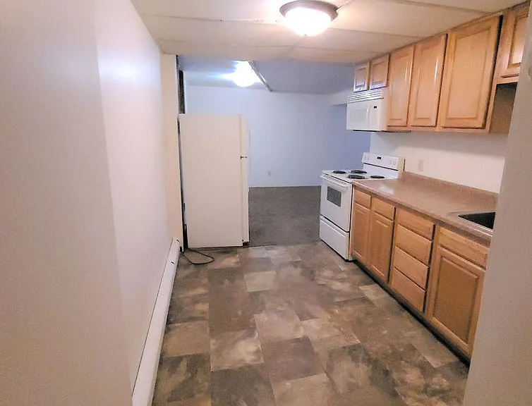 415 6th St N — Photo 3