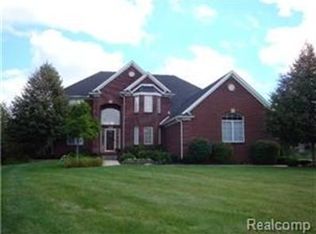 1170 S River Pointe Ln, Saint Clair, MI 48079