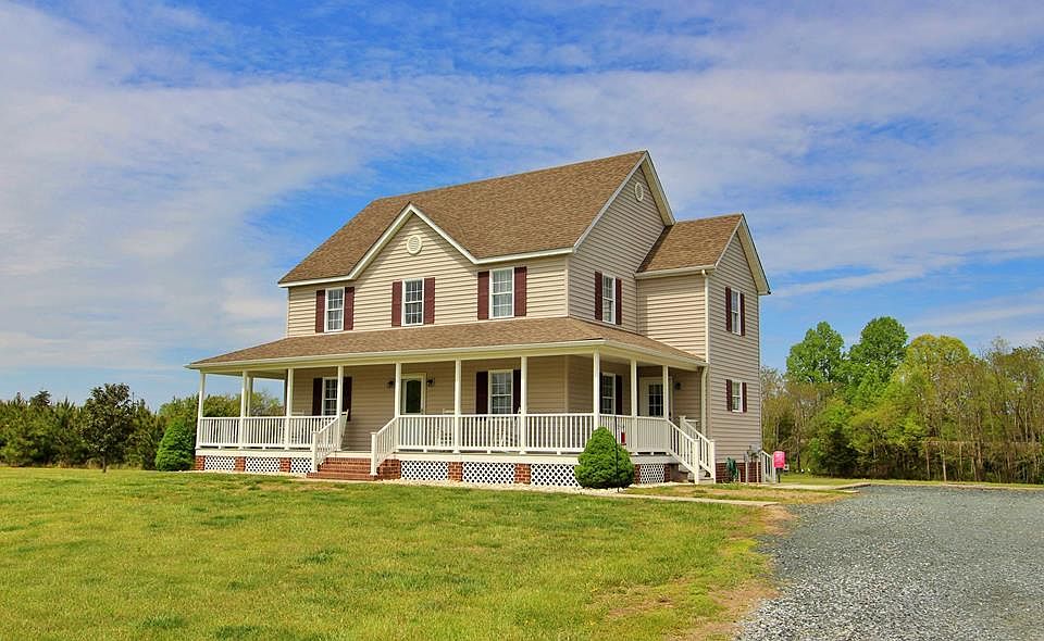 1st image of 275 Spruce Dr