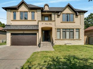 49 Kenton Dr, Toronto, ON M2R 2H9