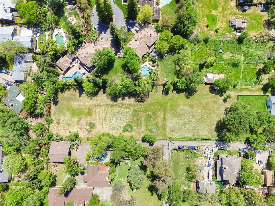 2nd image of 6800 Duncan Ln Lot 2