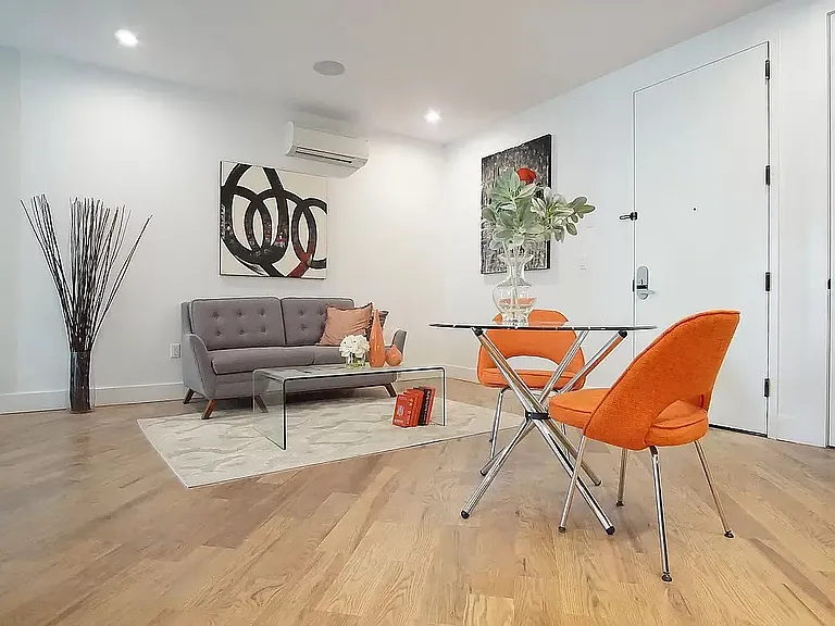 291 Fenimore St #3R — Photo 3