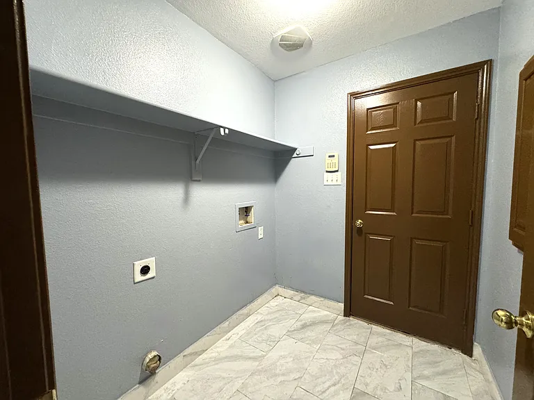 13624 Kaplan Ct — Photo 22