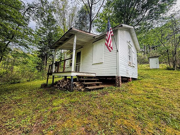 15th image of 16874 Trough Creek Dr