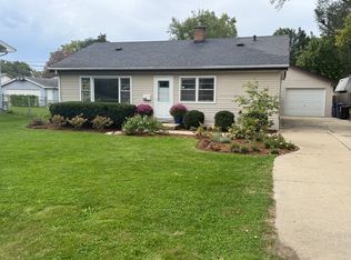 1445 N Webster St, Naperville, IL 60563