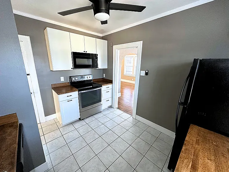 760 Chamberlain Pl — Photo 11