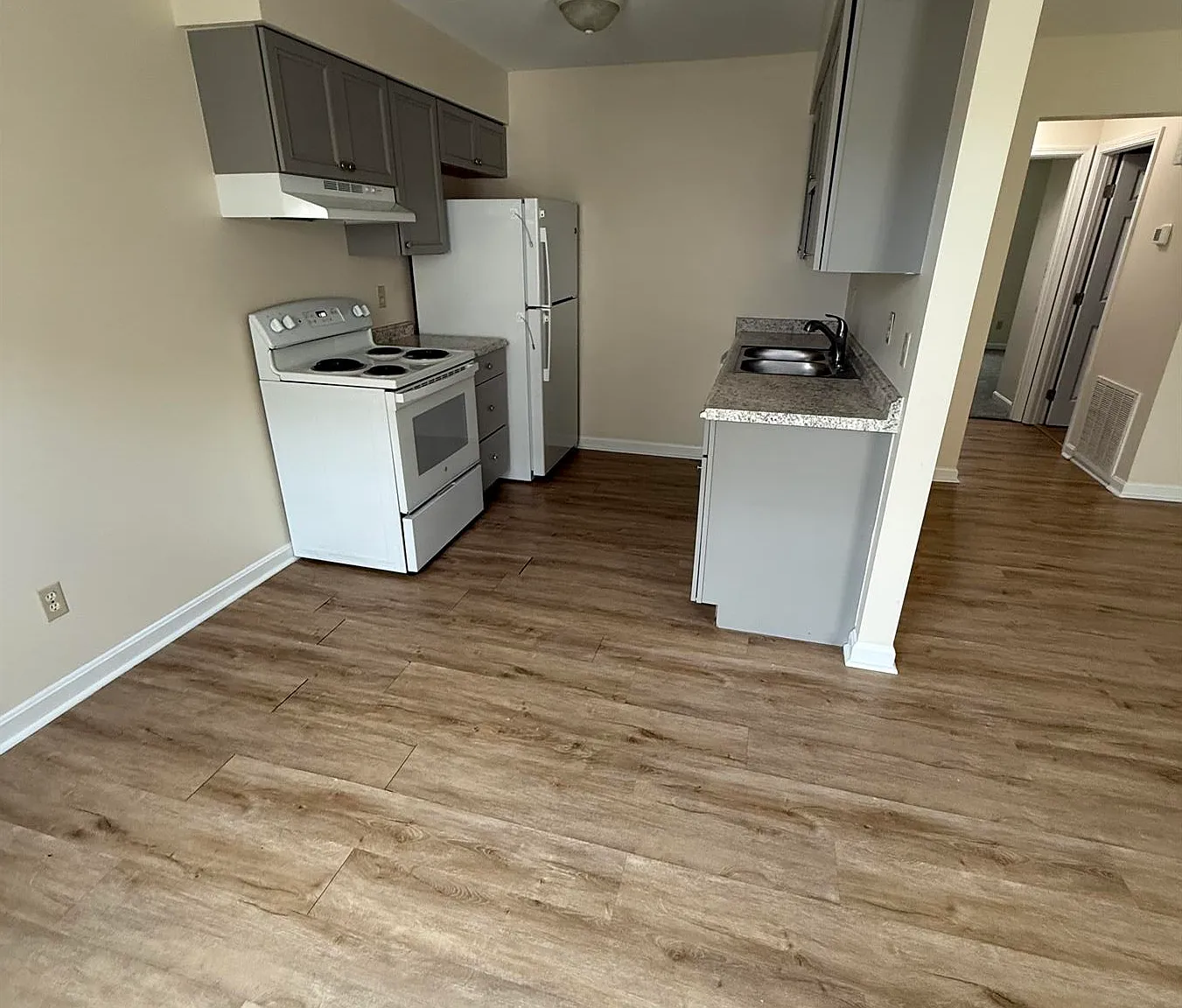 2 bed, $975 — Photo 3