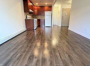 30-66 32nd St #3A, Astoria, NY 11102