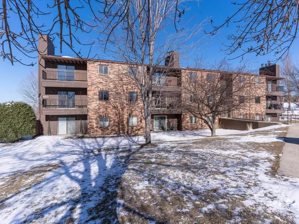 100 Kennedy Park Cir APT 202, Fergus Falls, MN 56537
