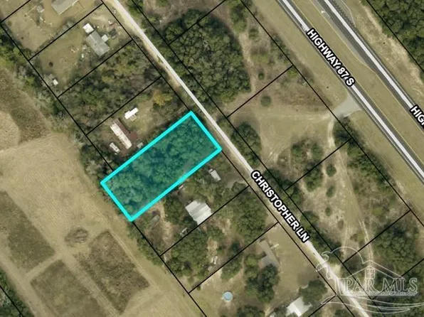 4751 Christopher Ln, Milton, FL 32583