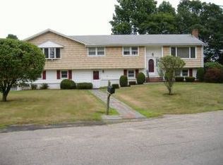 42 Cumberland Dr, Brockton, MA 02301