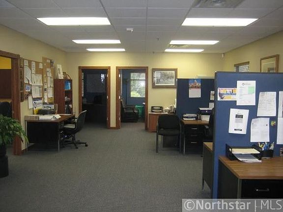 3rd image of 4266 Dahlberg Dr