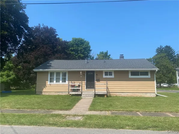304 Carpenter St, Oneida, NY 13421