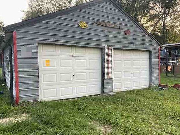 3rd image of 16429 Coolidge St