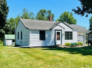 92 Clinton St, Calamus, IA 52729