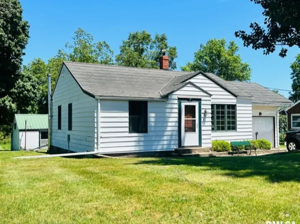92 Clinton St, Calamus, IA 52729