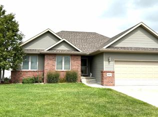 1009 W 8th St, Kearney, NE 68845