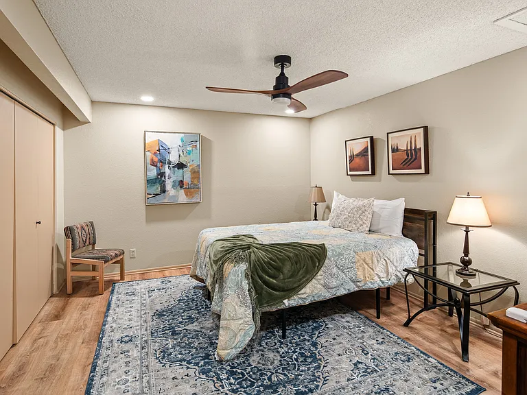 525 Coronado Trl — Photo 27