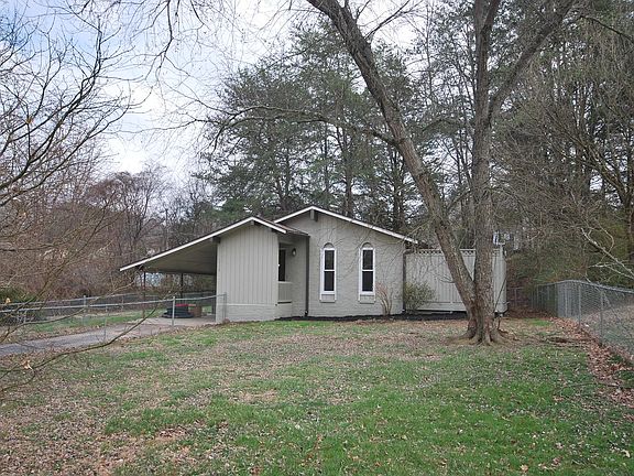5th image of 1732 NW Pinebrook Dr