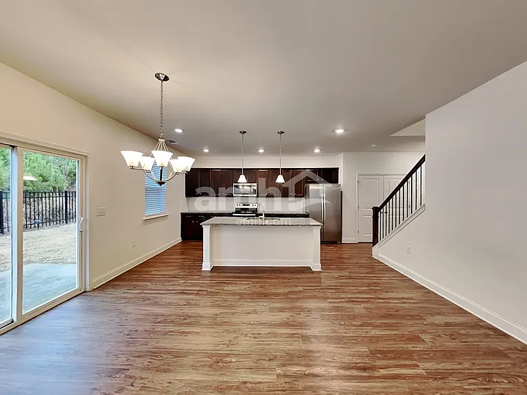 136 Rivulet Dr — Photo 4