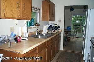 2nd image of 2 Linn Cir