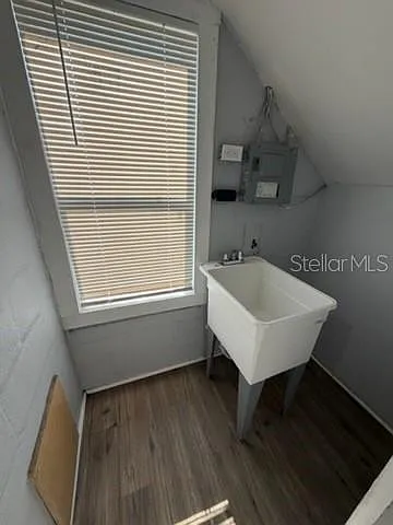 1125 Olive St — Photo 7