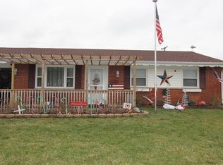 1614 Haverhill Dr, Piqua, OH 45356