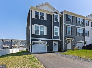 47 Coop Ln, Hanover, PA 17331