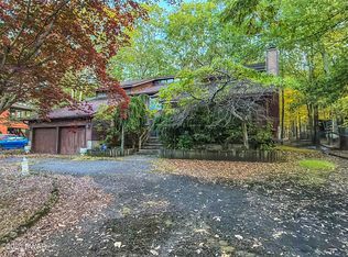 135 Sandlewood Dr, East Stroudsburg, PA 18301