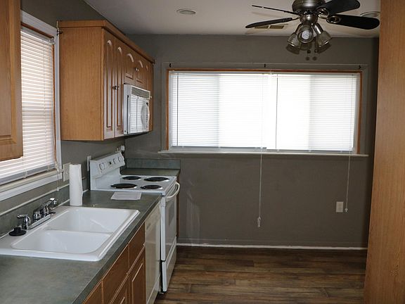 3rd image of 1404 E Goulson Ave