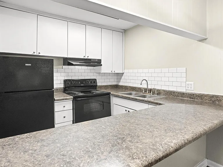 1701 Gale Ln — Photo 21