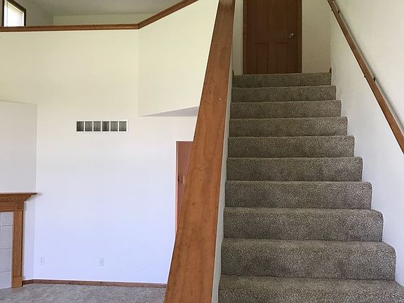 3rd image of 4202 Chesterfield Ave