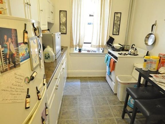 4th image of 19839 32nd Ave APT C2