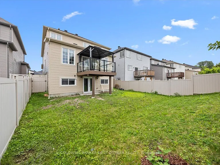 118 Culloden Cres — Photo 43