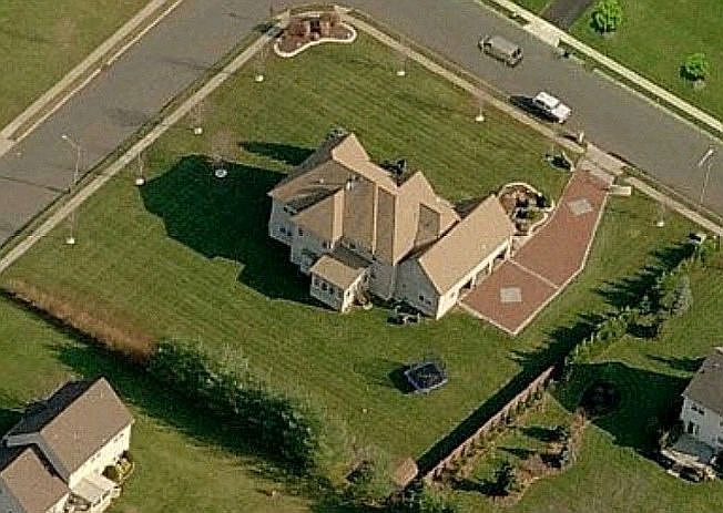 2nd image of 7 Harvest Ln