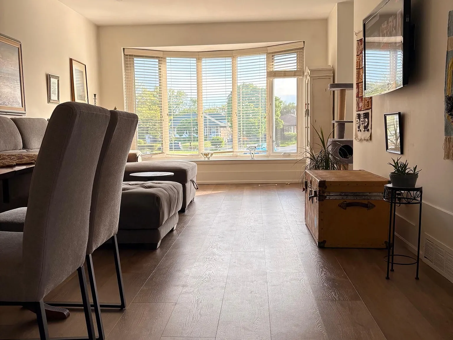 4 bed, $6,000 — Photo 4