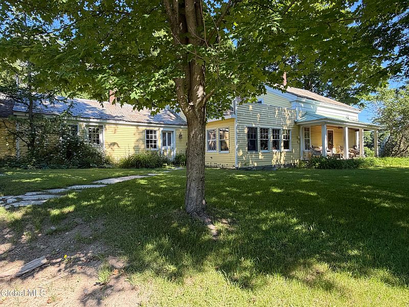 3rd image of 2056 Creek Road