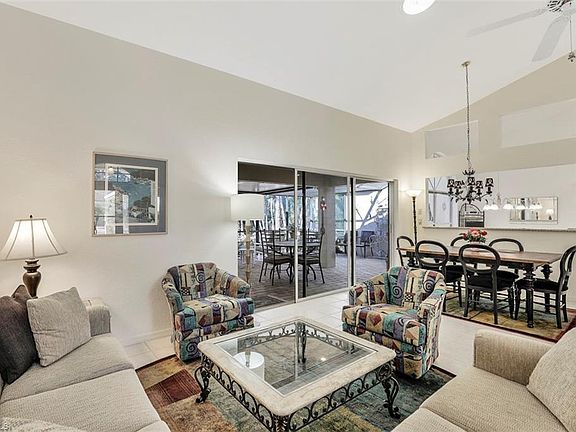 5th image of 12823 Maiden Cane Ln