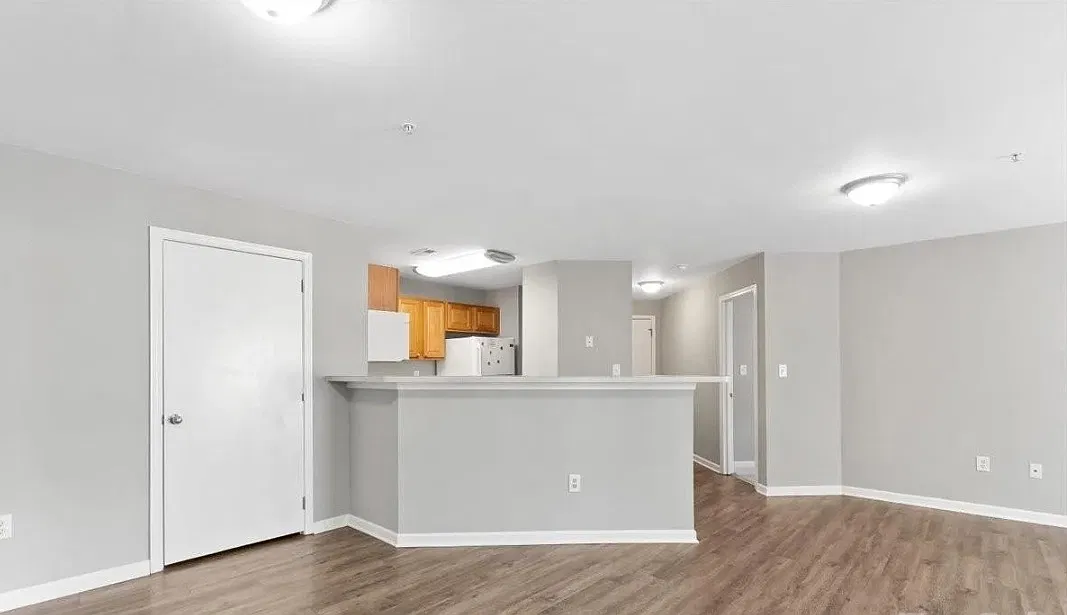 9810 Campus Walk Ln — Photo 4