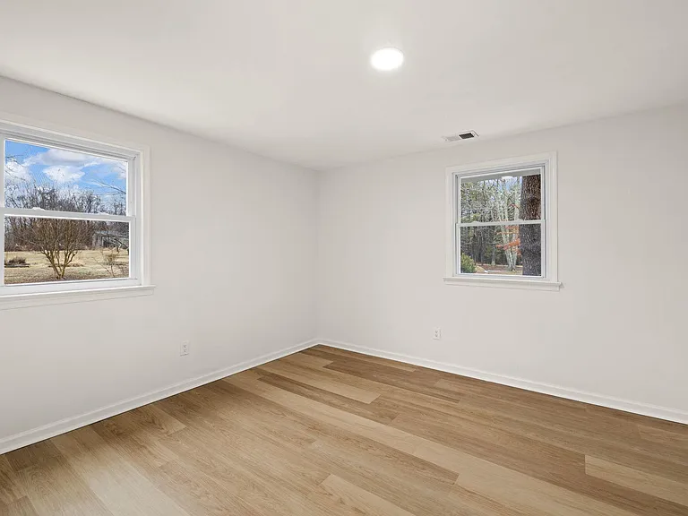 10789 Brent Town Rd — Photo 25