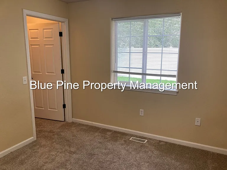 133 Clubhouse Cir #101 — Photo 9