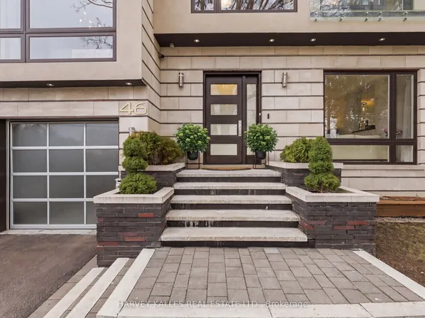 46 Ravenscrest Dr, Toronto, ON M9B 5M7