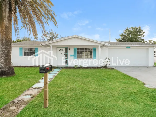 1146 Classic Dr, Holiday, FL 34691