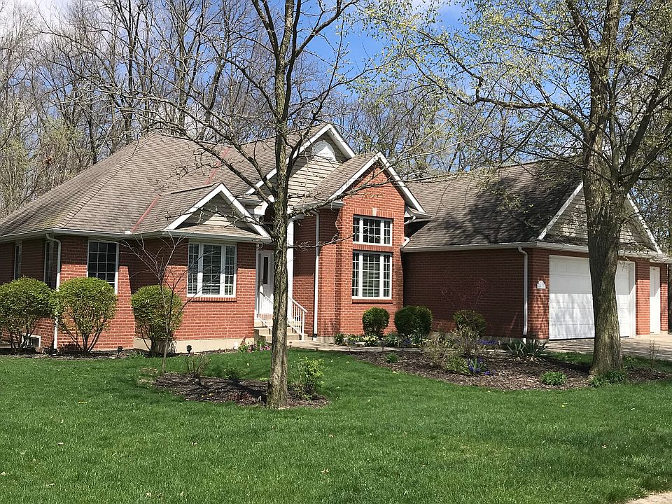 1st image of 26 Canterbury Dr