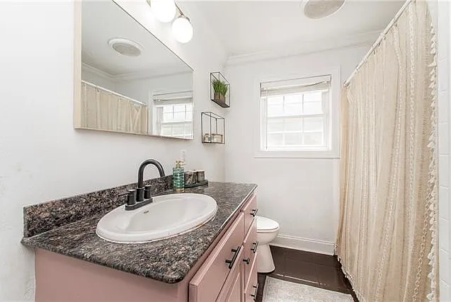 1306 W Church St — Photo 19