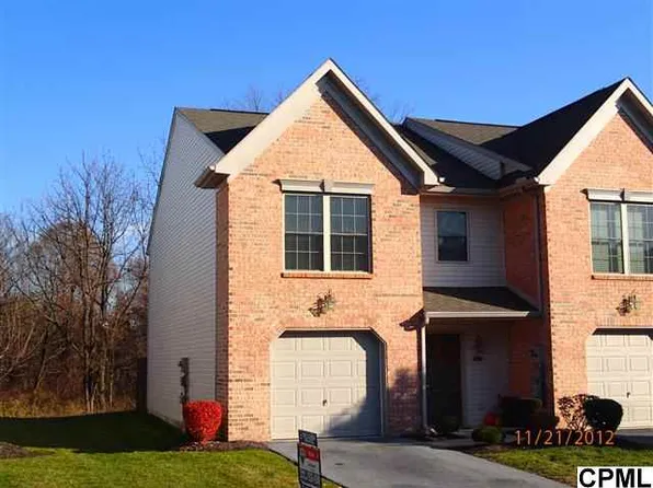 461 Waverly Wood Dr, Harrisburg, PA 17110