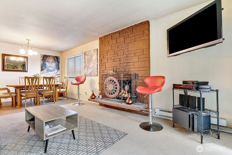 5th image of 4525 S Henderson Street #302