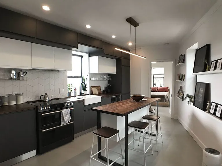 5 Rhode Island Ave NW #401 — Photo 4