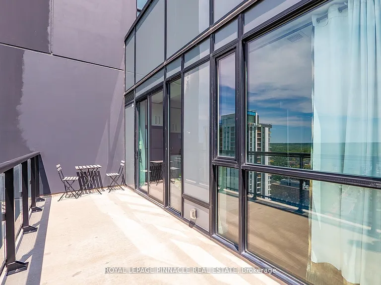15 Queen St S #2303 — Photo 38